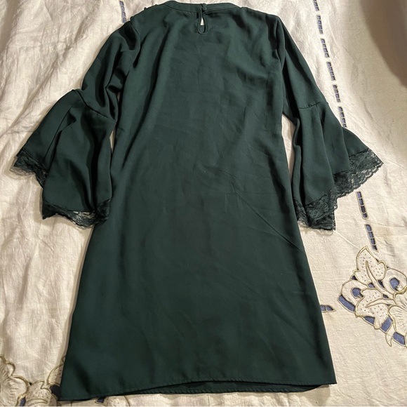 Hailey Lynn bell sleeve lame trim shift dress - Picture 4 of 5